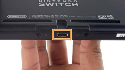 Nintendo Switch USB-C konektor